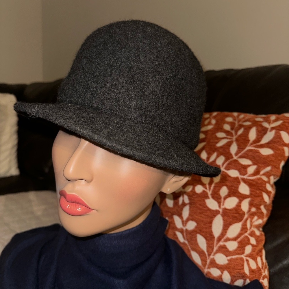 Gray 100% Wool hat - Picture 3 of 4